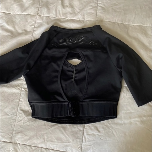 Gymshark Crop Top - Picture 3 of 3